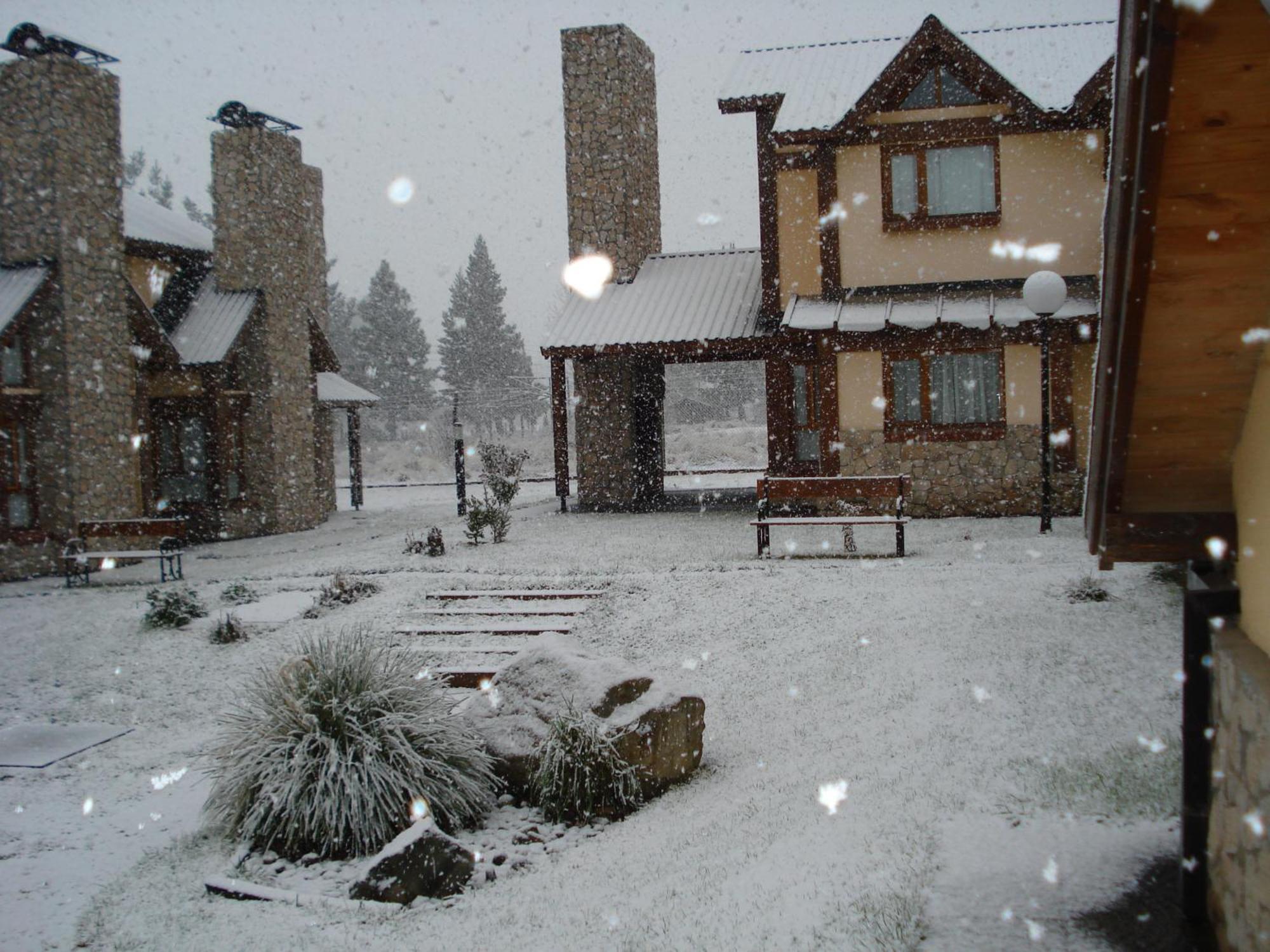 Villa Ayelen Andina à Esquel Extérieur photo